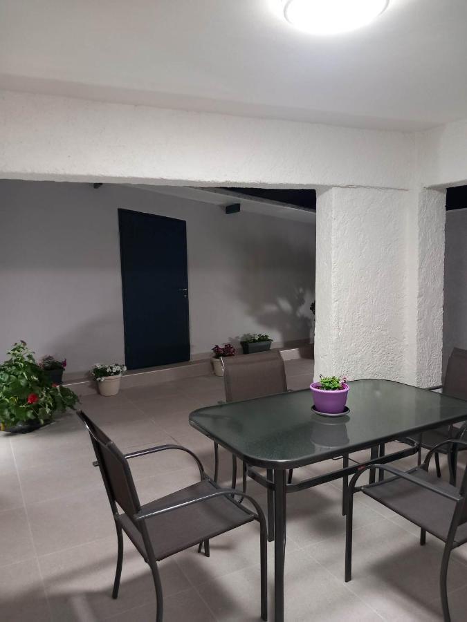 Apartamento G&K House Garden Messíni Exterior foto